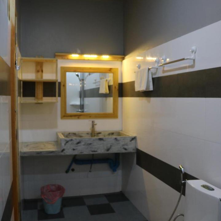 Photo of Bathroom in Himmafushi