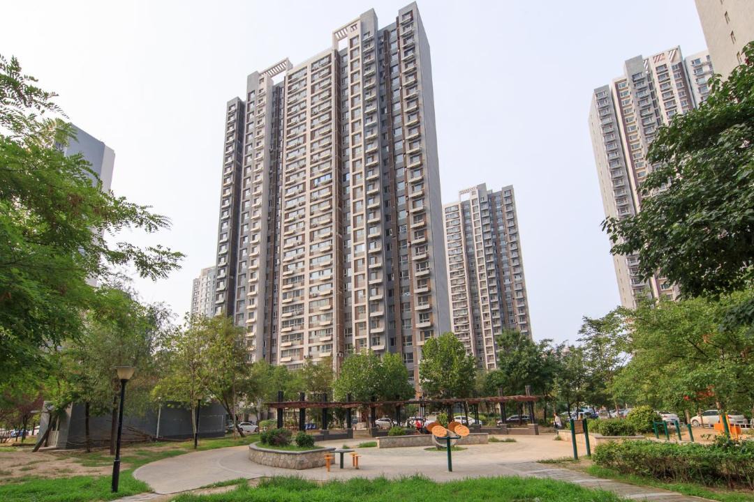 Photo of Buildings in Lianchi District