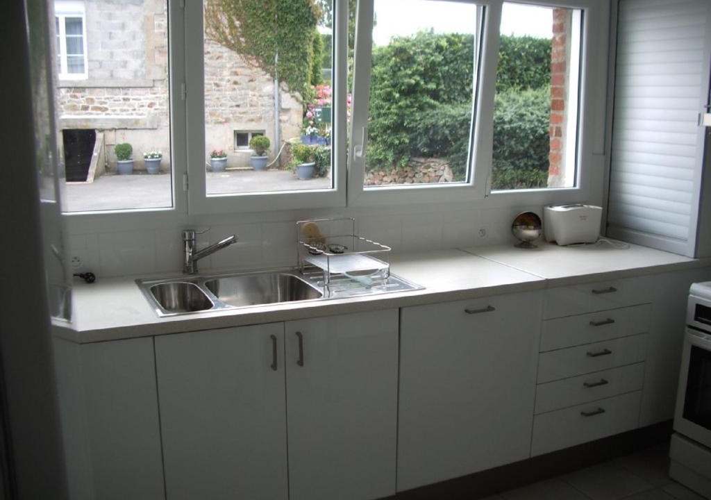 Photo of Kitchen in Henanbihen