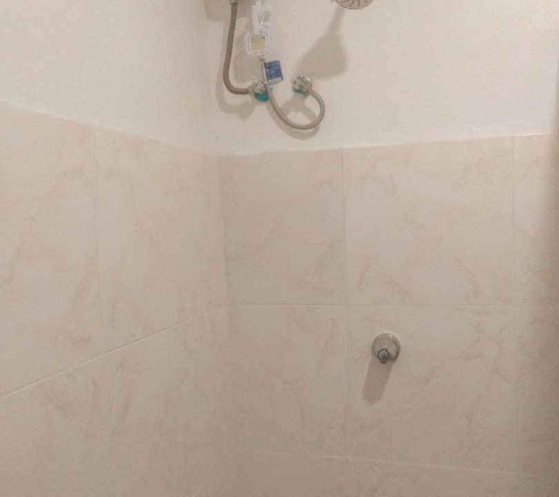 Photo of Bathroom in Basdiot