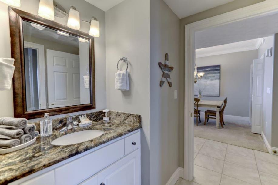 Photo of Kitchen in Lower Grand Lagoon