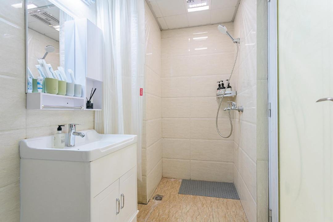 Photo of Bathroom in Shuangliu District