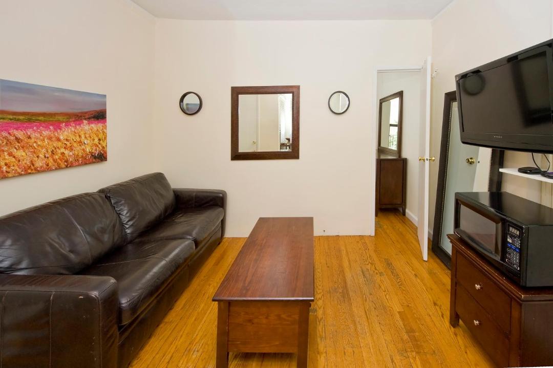Photo of Livingroom in Midtown East