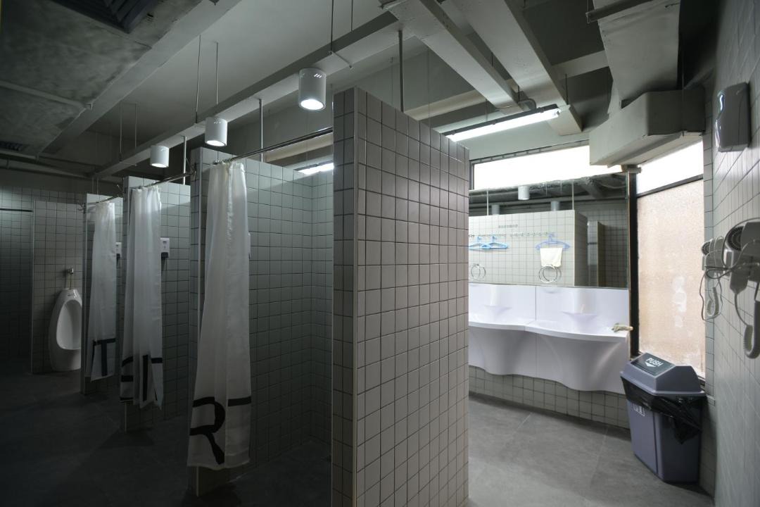 Photo of Bathroom in Huaqiang North