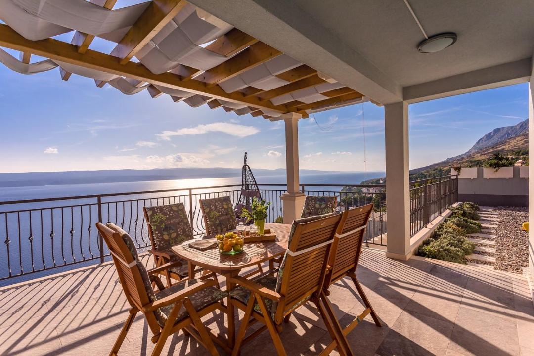 Photo of Patio Balcony in Mimice