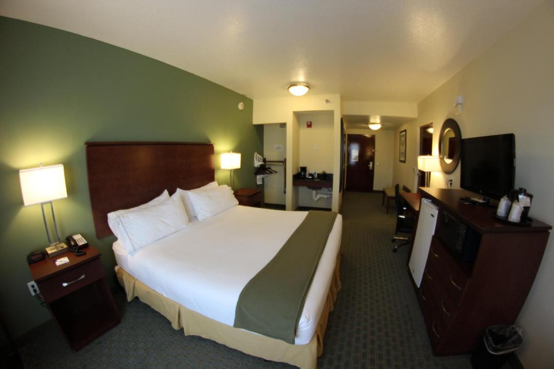 Photo of Bedroom in Cocoa