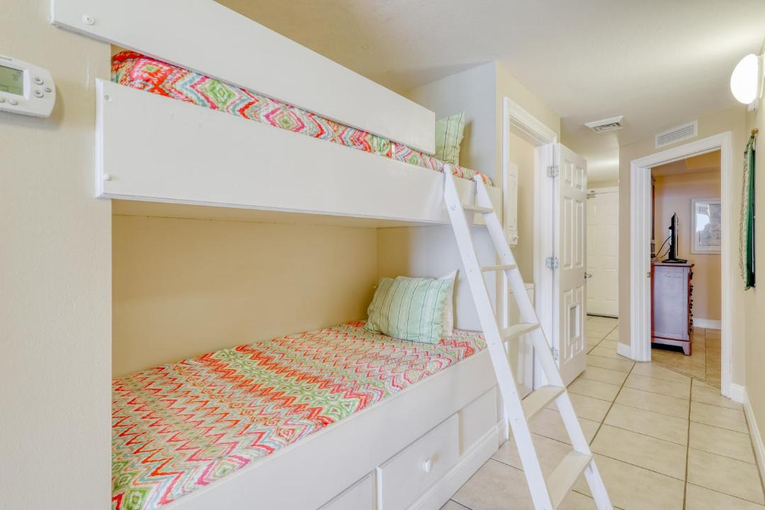 Photo of Bedroom in Bahama Beach