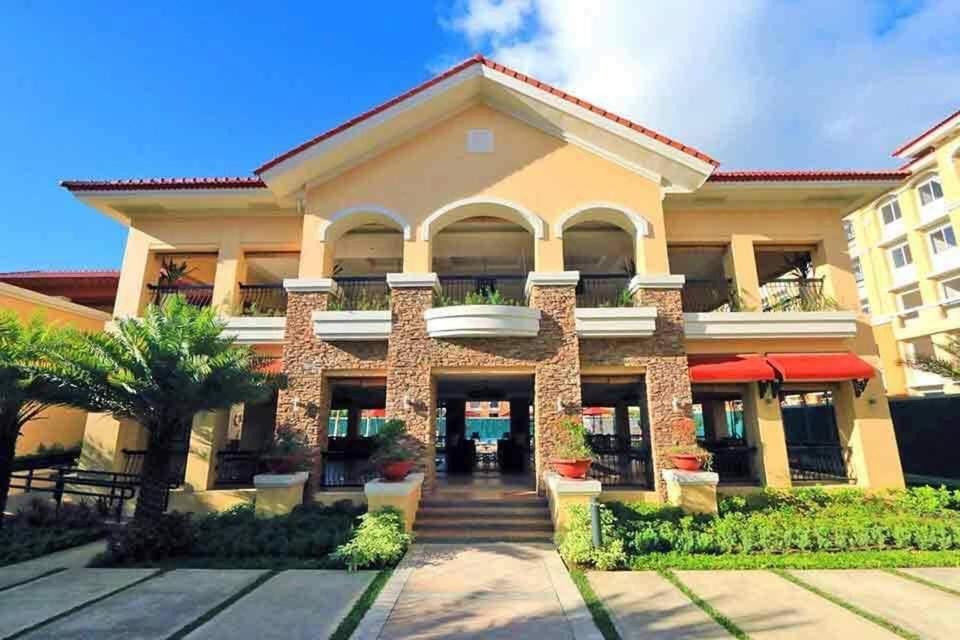 Photo of Buildings in Cebu