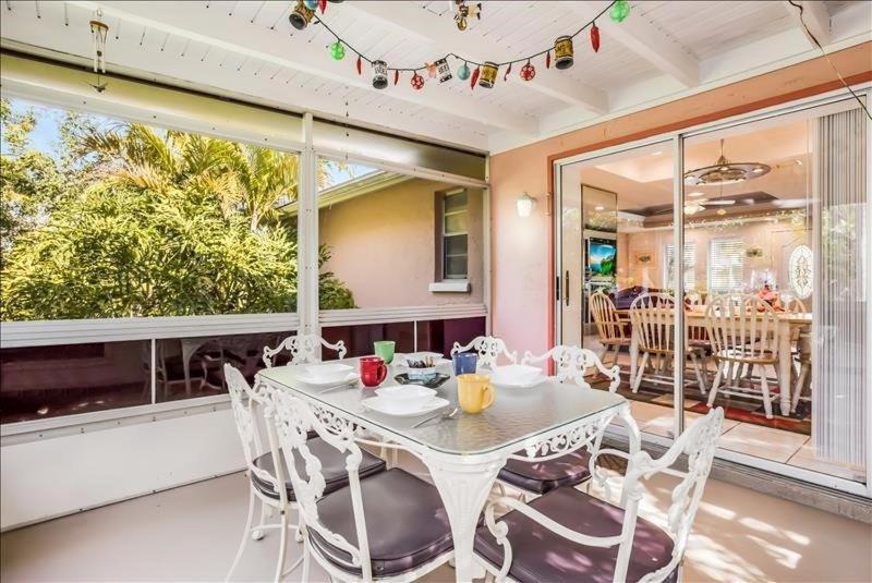 Photo of Livingroom in Bradenton Beach