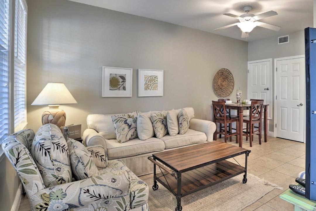 Photo of Livingroom in Santa Rosa Beach