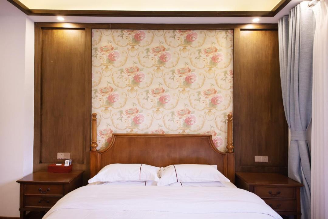 Photo of Bedroom in Fenghuang
