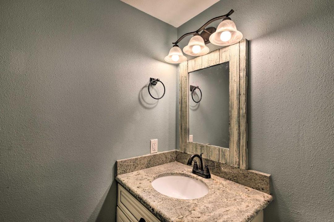 Photo of Bathroom in Galveston