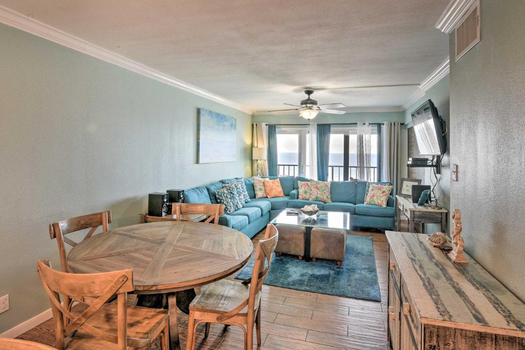 Photo of Livingroom in Galveston