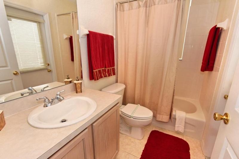 Photo of Bathroom in Highlands Reserve