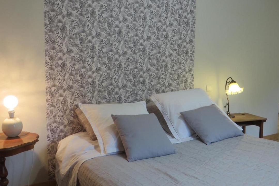 Photo of Bedroom in Allineuc