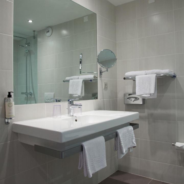 Photo of Bathroom in Lanvallay