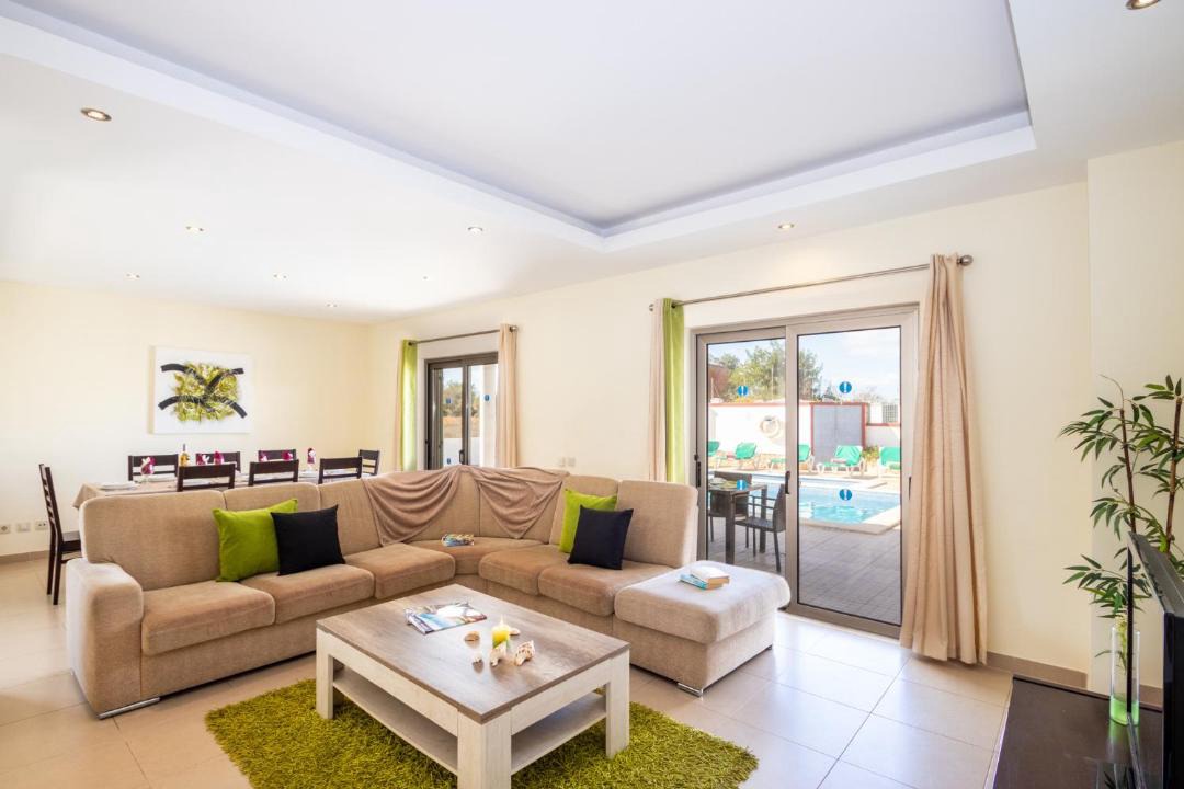 Photo of Livingroom in Guia