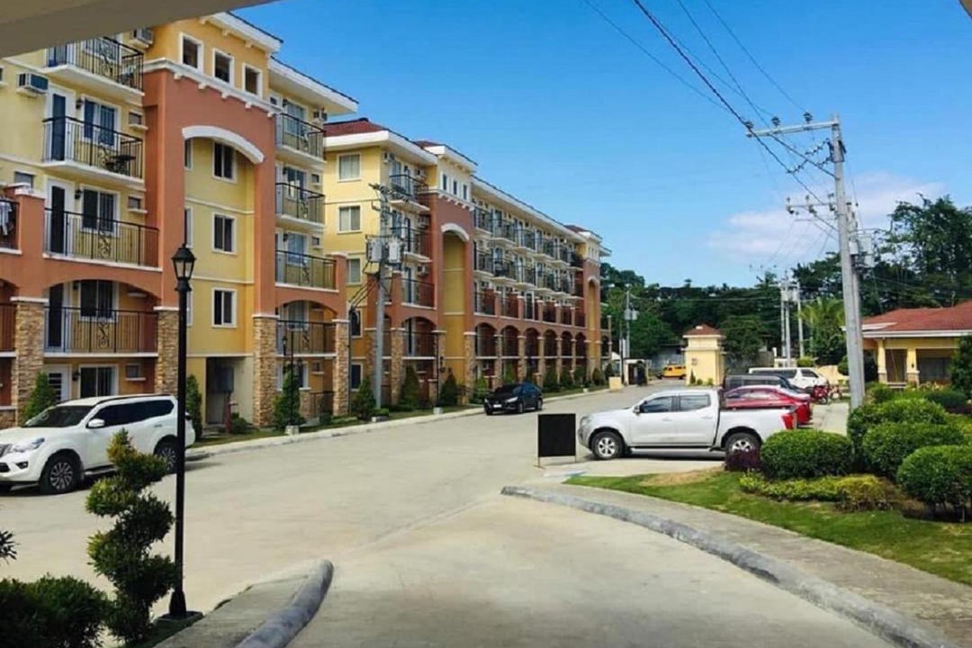 Photo of Buildings in Sasa