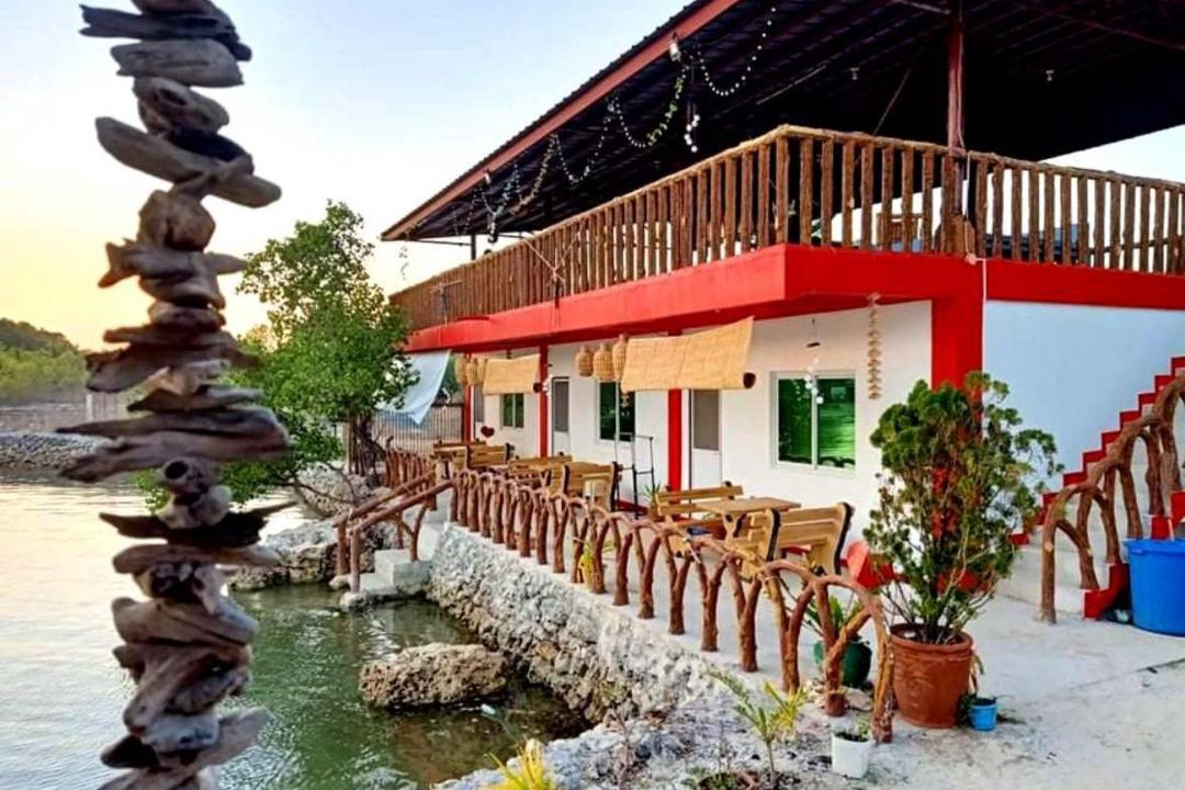 Photo of Buildings in Alaminos
