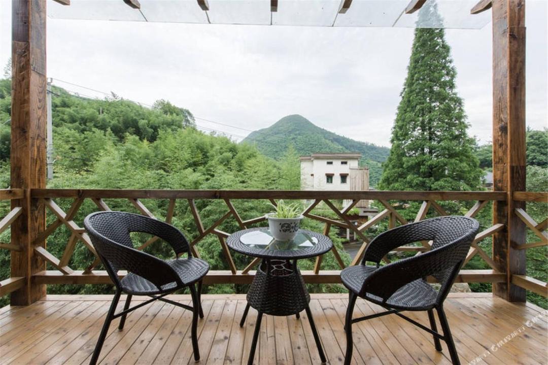 Photo of Patio Balcony in Moganshan