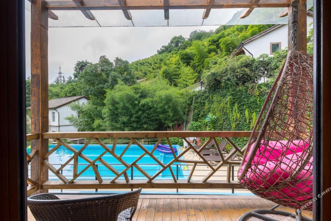 Photo of Patio Balcony in Moganshan
