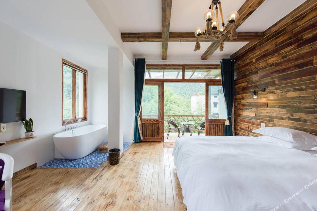 Photo of Bedroom in Moganshan