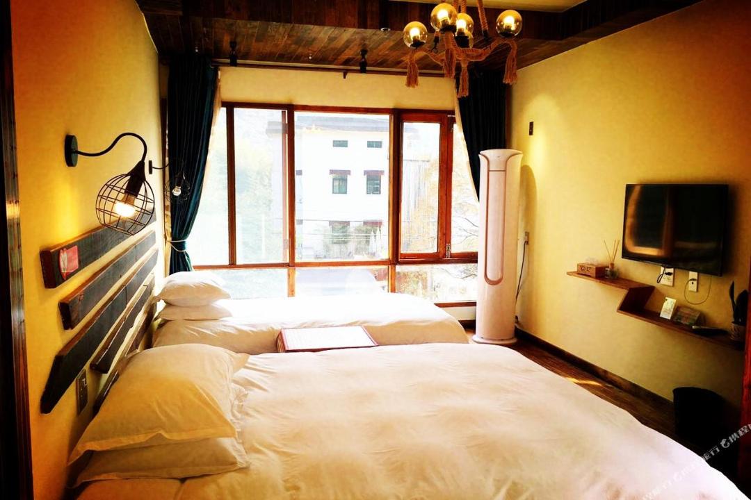 Photo of Bedroom in Moganshan