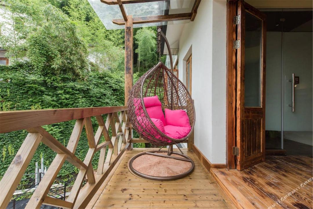 Photo of Patio Balcony in Moganshan