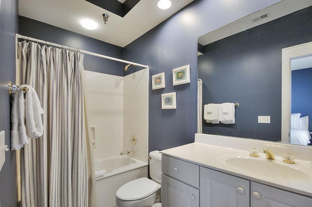 Photo of Bathroom in Seagrove Beach
