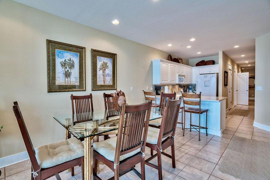 Photo of Livingroom in Seacrest