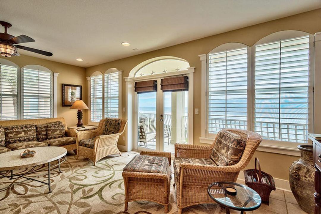 Photo of Livingroom in Seacrest