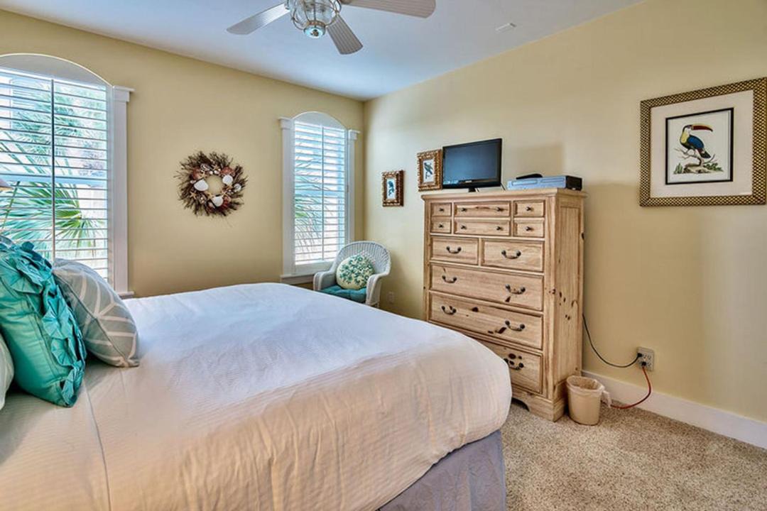 Photo of Bedroom in Seacrest