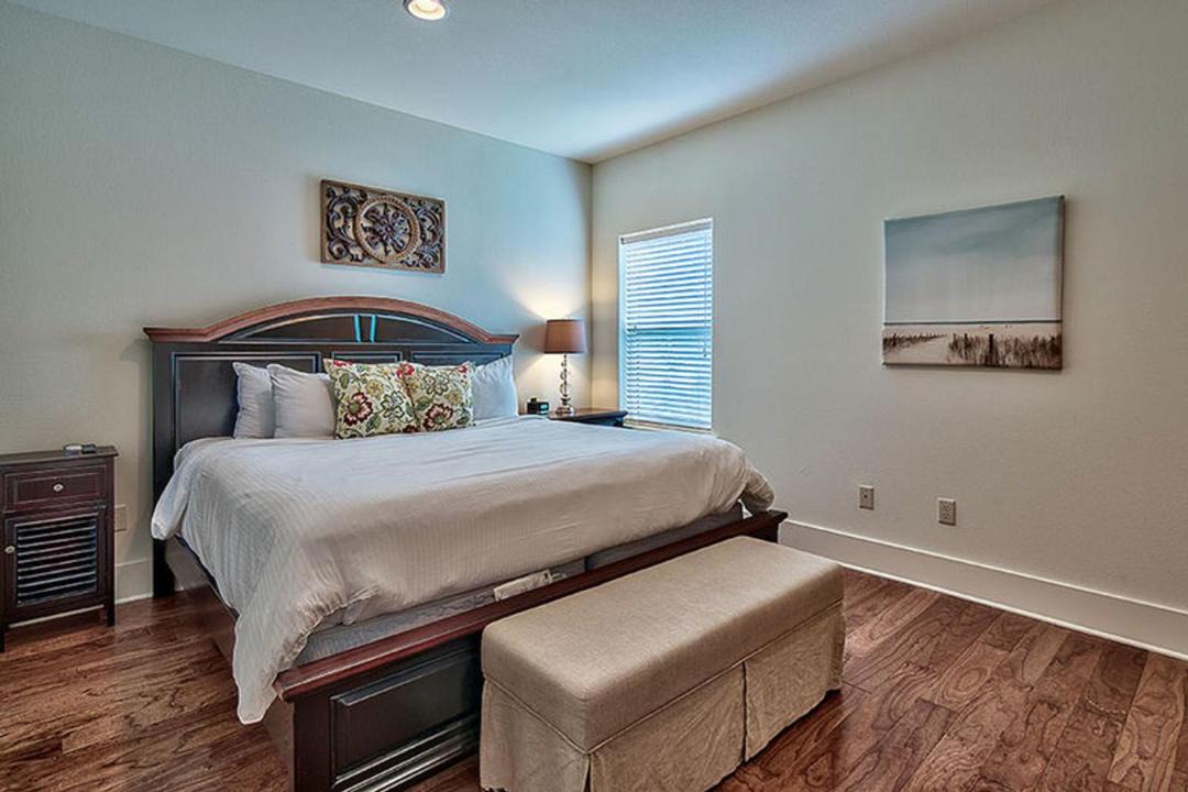 Photo of Bedroom in Santa Rosa Beach