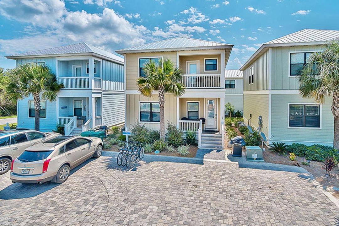 Photo of Buildings in Santa Rosa Beach