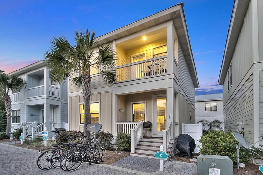 Photo of Buildings in Santa Rosa Beach