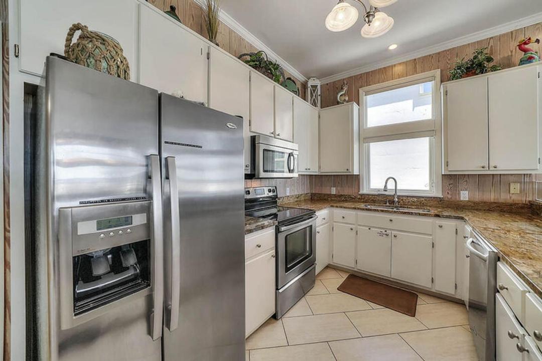 Photo of Kitchen in Gulf Trace