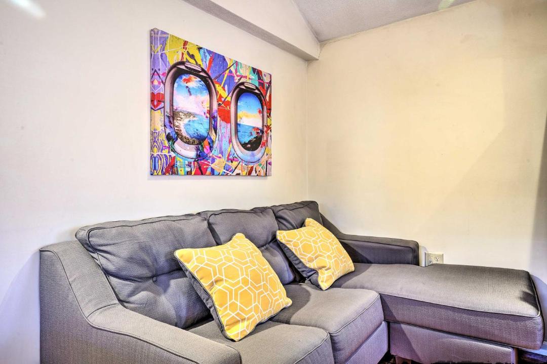 Photo of Livingroom in Revere