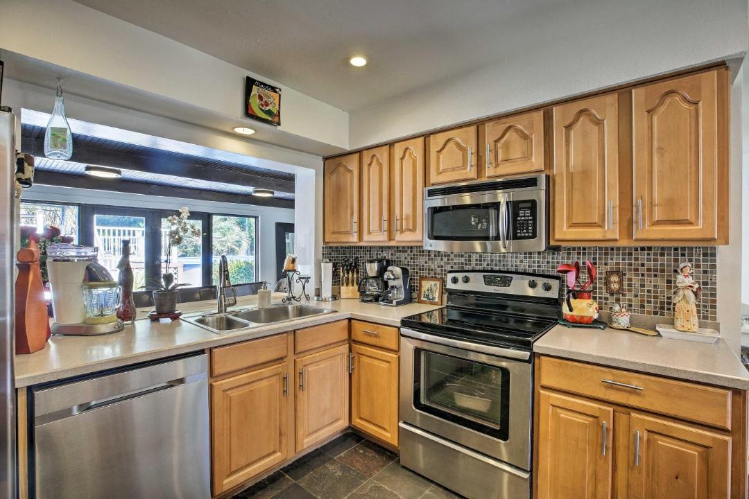 Photo of Kitchen in Pine Island Center
