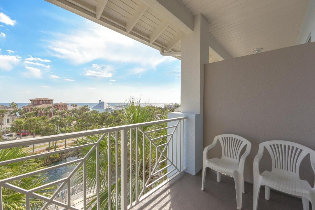 Photo of Patio Balcony in Gulf Place