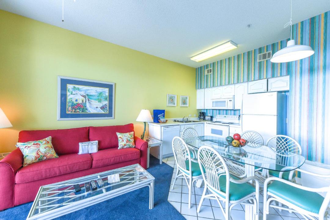 Photo of Livingroom in Gulf Place