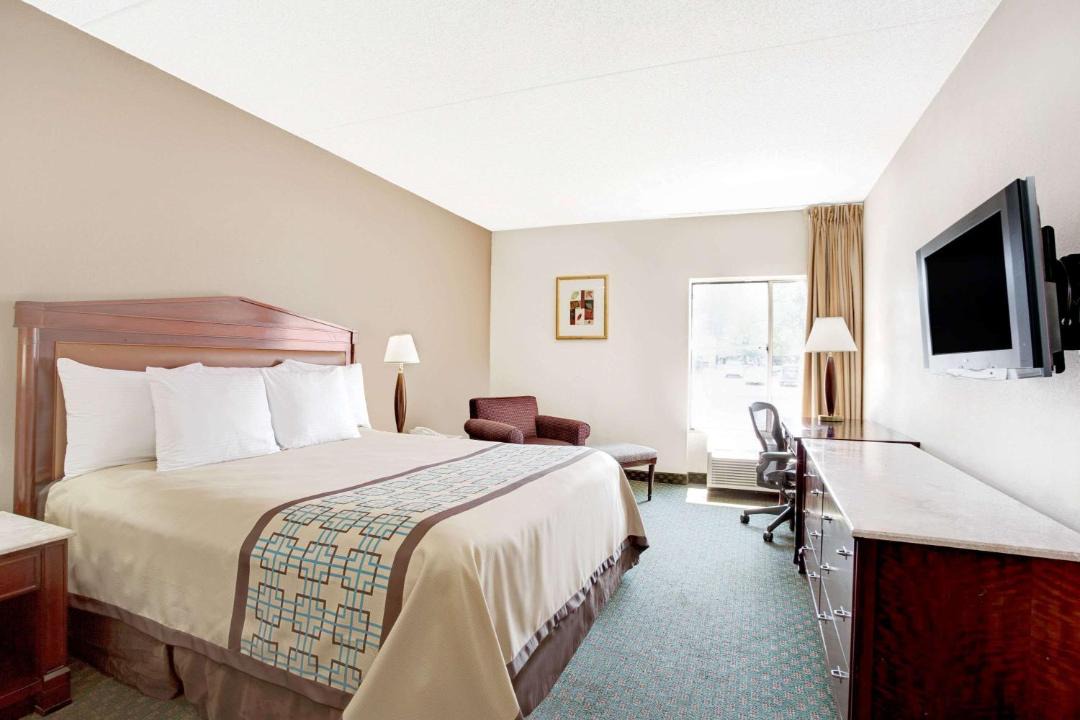 Photo of Bedroom in Central Newport News