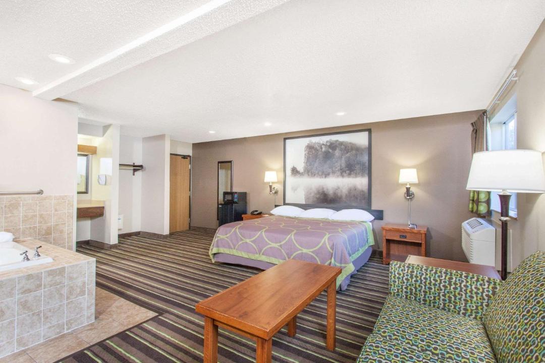 Photo of Bedroom in Claypool Hill
