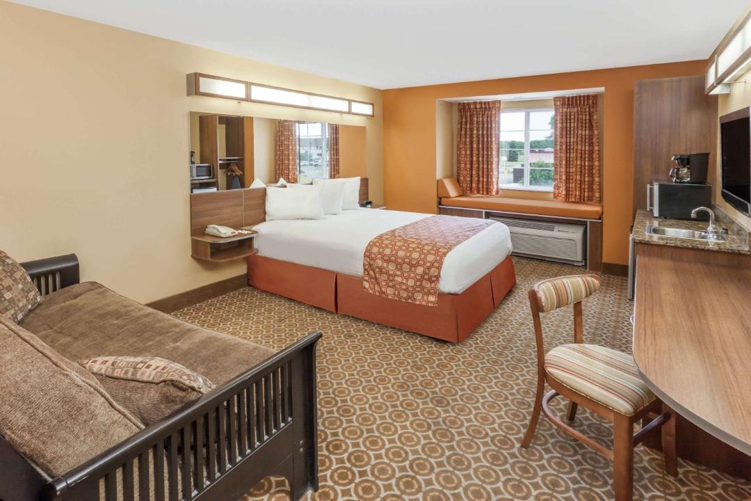 Photo of Bedroom in Roseland