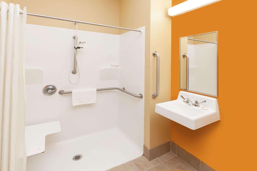Photo of Bathroom in Roseland