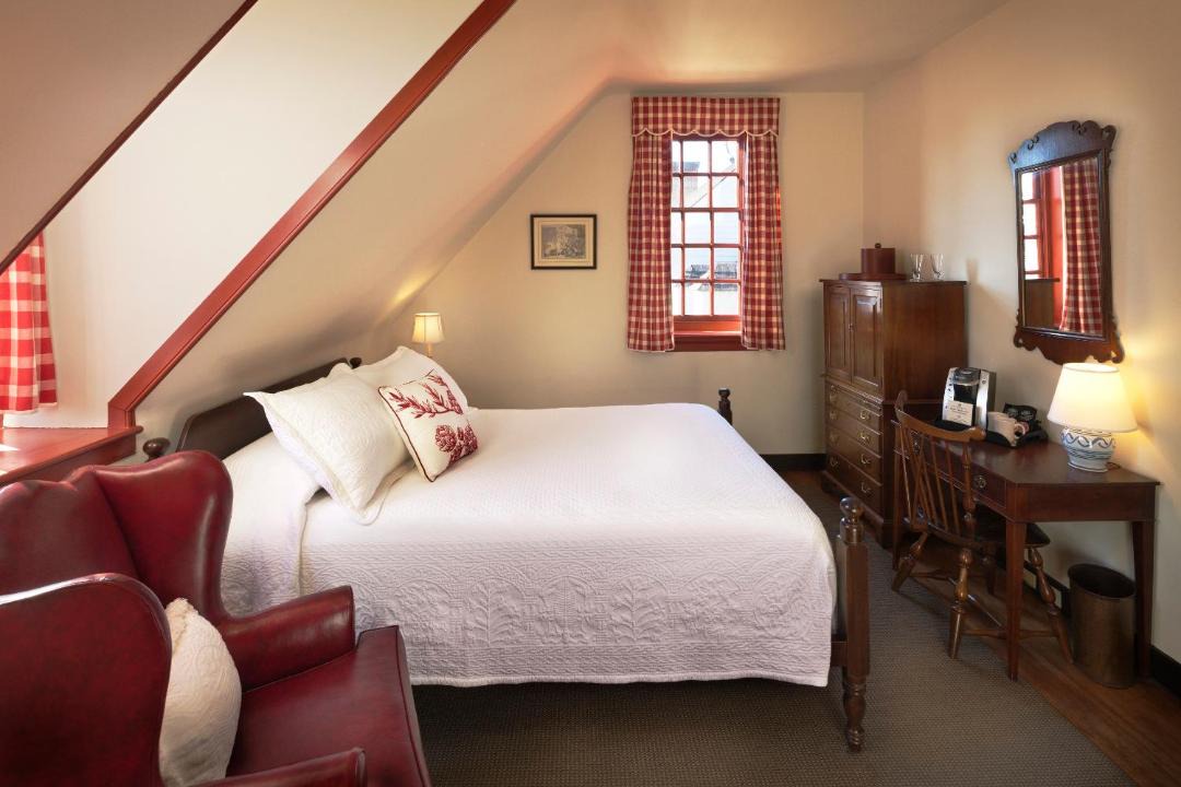 Photo of Bedroom in Williamsburg