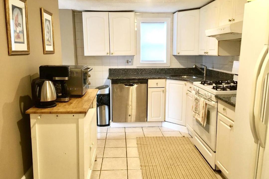 Photo of Kitchen in West Street - River Street
