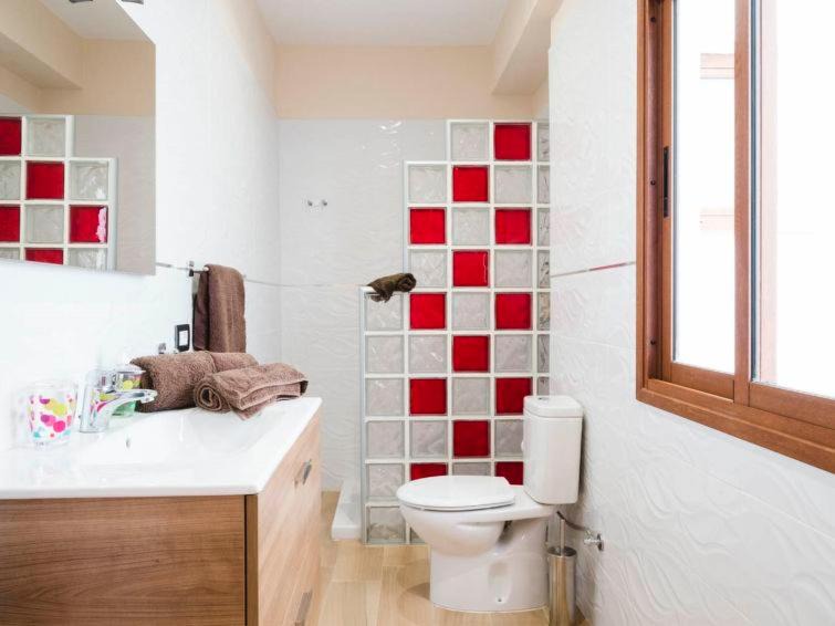 Photo of Bathroom in El Guincho