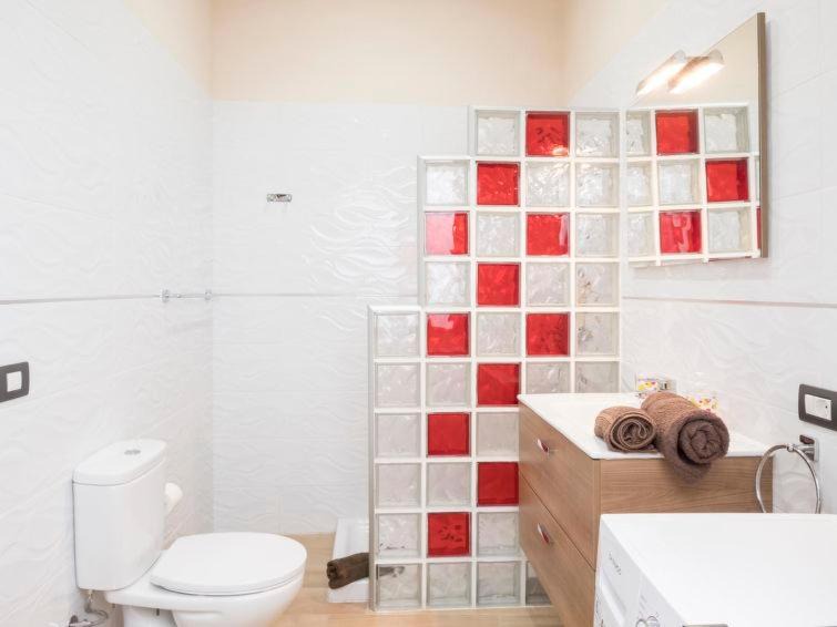 Photo of Bathroom in El Guincho