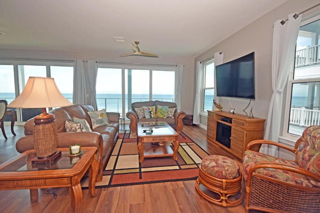 Photo of Livingroom in Englewood