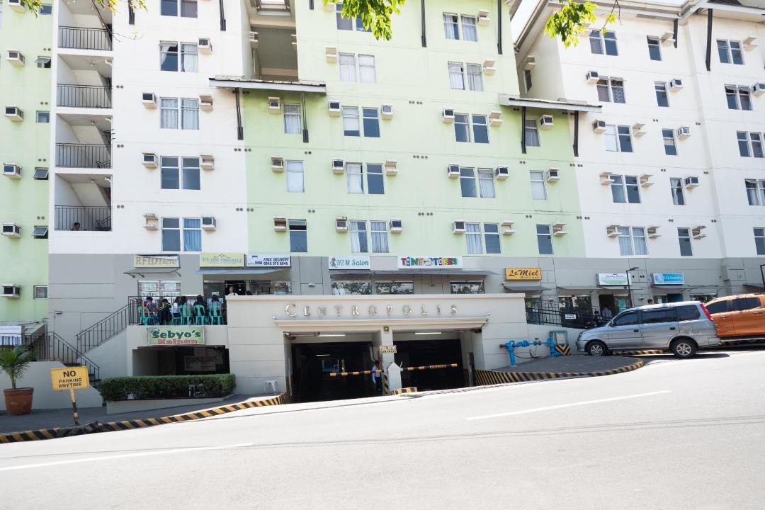 Photo of Buildings in Muntinlupa